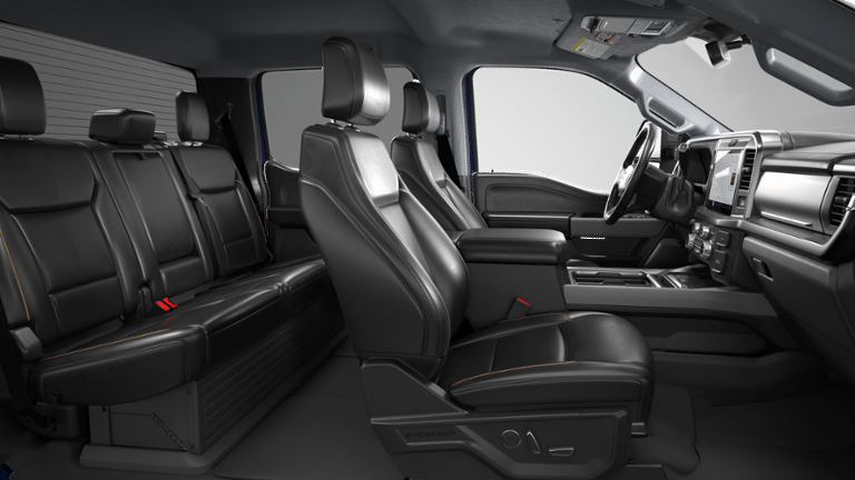 2026 Ford Super Duty F-550 DRW LARIAT