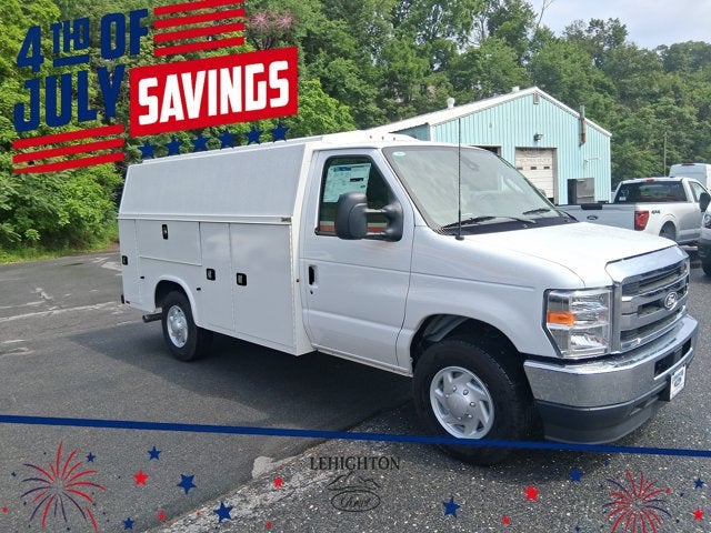 2026 Ford E-Series Cutaway E-350 SRW