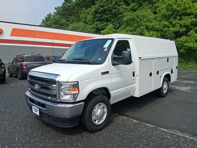 2026 Ford E-Series Cutaway E-350 SRW