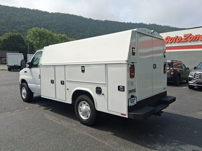 2026 Ford E-Series Cutaway E-350 SRW