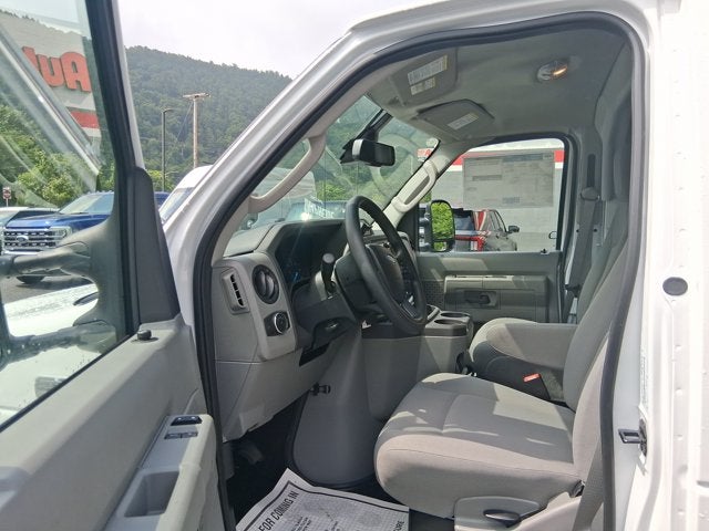 2026 Ford E-Series Cutaway E-350 SRW