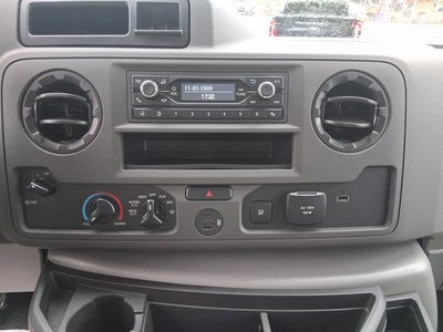 2026 Ford E-Series Cutaway E-450 DRW