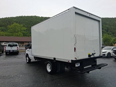 2026 Ford E-Series Cutaway E-450 DRW