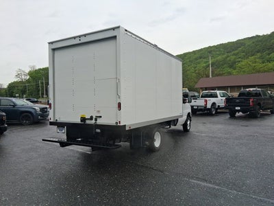 2026 Ford E-Series Cutaway E-450 DRW