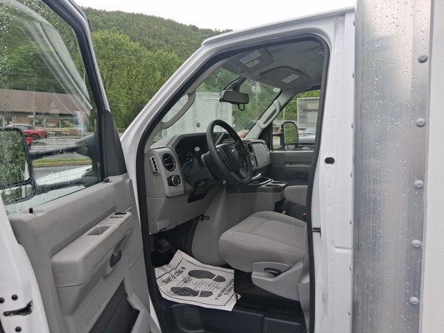 2026 Ford E-Series Cutaway E-450 DRW