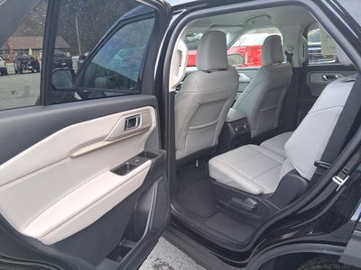 2026 Ford Explorer Active w/200A Pkg