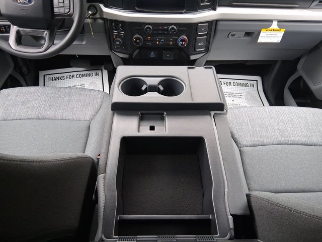 2027 Ford Super Duty F-250 SRW XLT