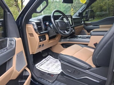 2023 Ford Super Duty F-250 SRW LARIAT
