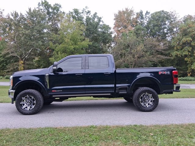 2023 Ford Super Duty F-250 SRW LARIAT