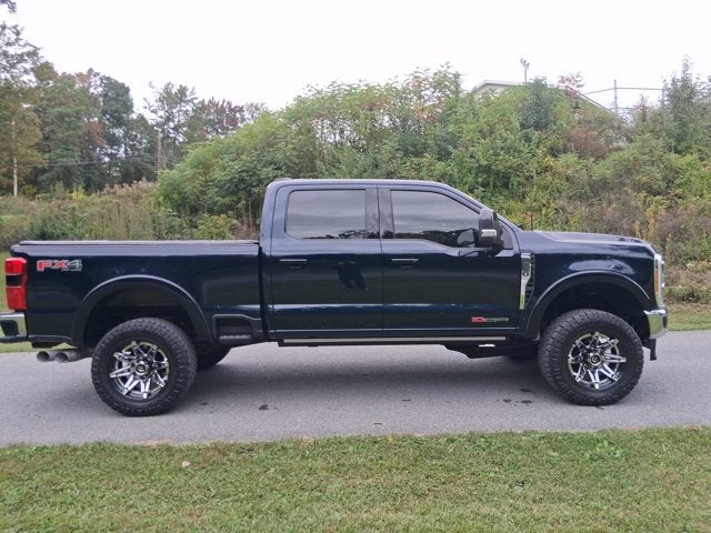 2023 Ford Super Duty F-250 SRW LARIAT