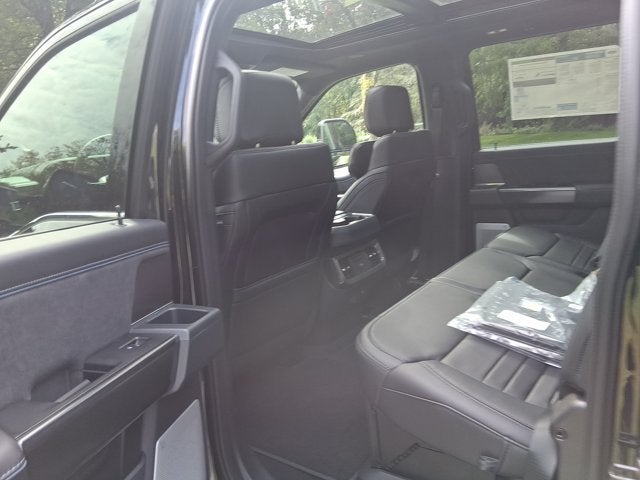 2027 Ford Super Duty F-250 SRW Platinum