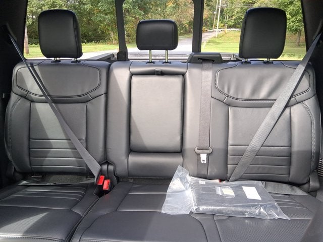 2027 Ford Super Duty F-250 SRW Platinum