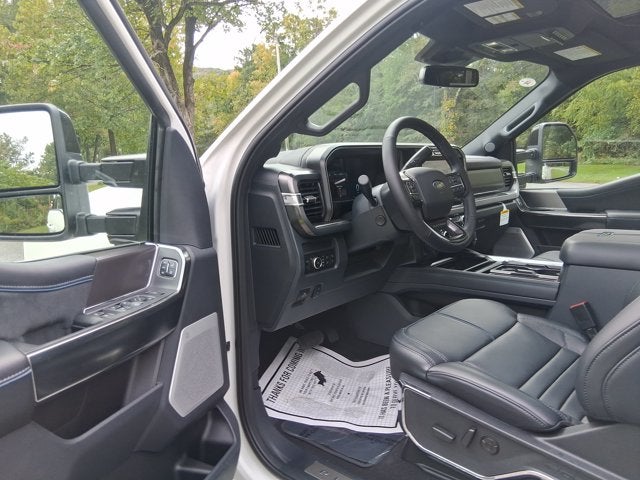 2027 Ford Super Duty F-350 SRW Platinum