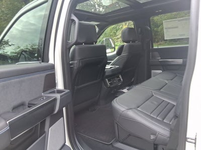 2027 Ford Super Duty F-350 SRW Platinum