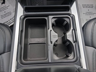 2027 Ford Super Duty F-350 SRW Platinum