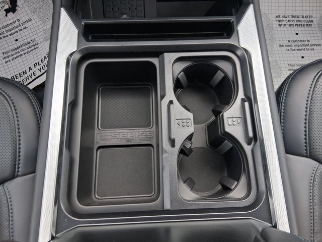 2027 Ford Super Duty F-350 SRW Platinum