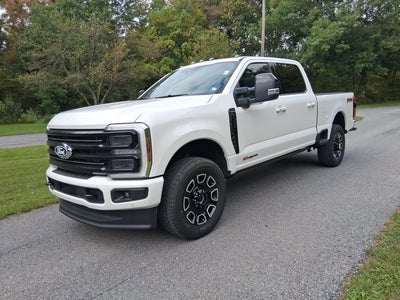 2027 Ford Super Duty F-350 SRW Platinum
