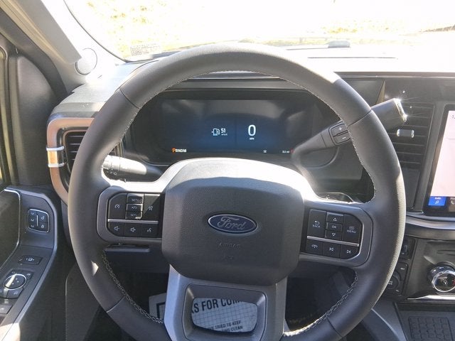 2027 Ford Super Duty F-350 SRW F-350® Lariat®
