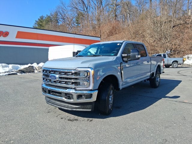 2026 Ford Super Duty F-350 SRW F-350® Lariat®