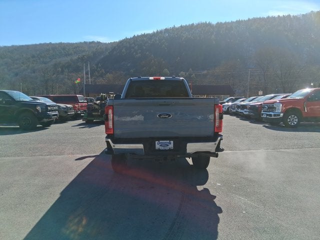 2026 Ford Super Duty F-350 SRW F-350® Lariat®