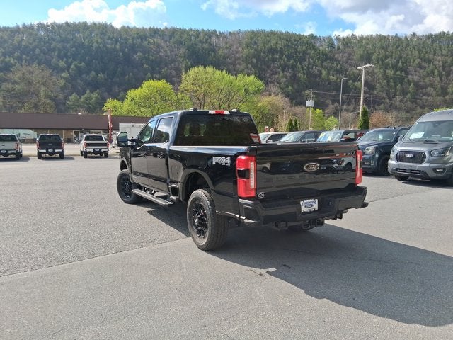 2026 Ford Super Duty F-350 SRW F-350® Lariat®