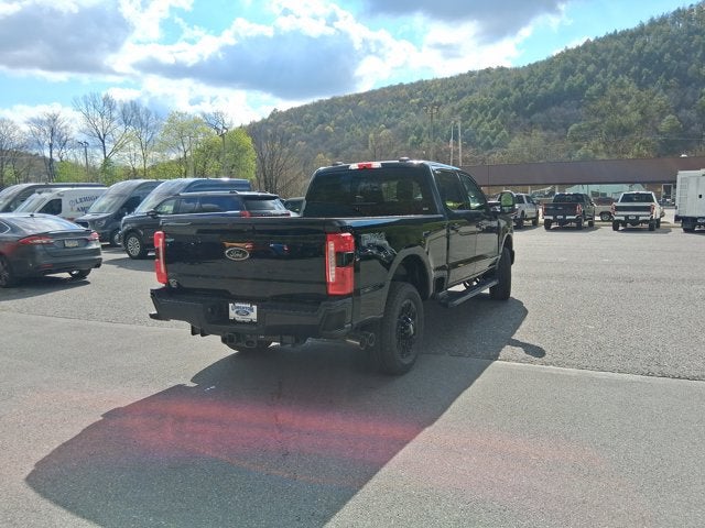 2026 Ford Super Duty F-350 SRW F-350® Lariat®