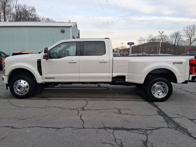 2026 Ford Super Duty F-450 DRW F-450® Platinum®
