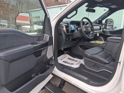 2026 Ford Super Duty F-450 DRW F-450® Platinum®