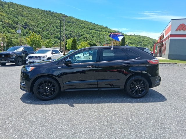 2022 Ford Edge ST-Line