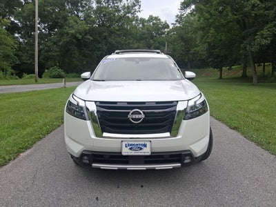 2025 Nissan Pathfinder Platinum