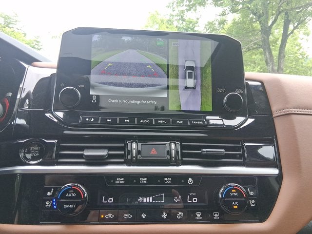 2025 Nissan Pathfinder Platinum